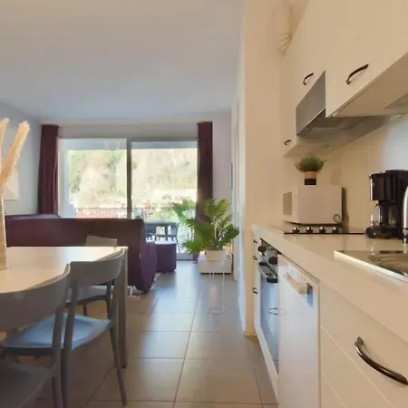 3 Bedroom Maggiore With Pool 아파트 Maccagno