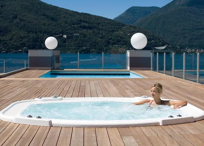 3 Bedroom Maggiore With Pool 아파트 Maccagno