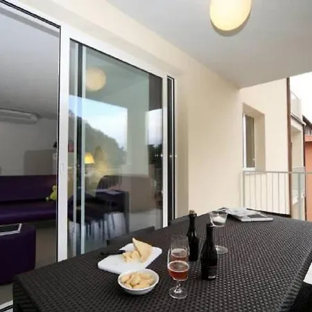 3 Bedroom Maggiore With Pool