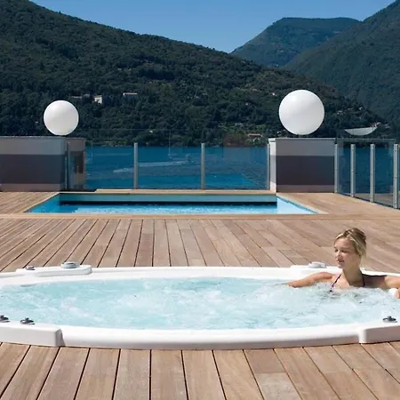 3 Bedroom Maggiore With Pool Apartment Maccagno