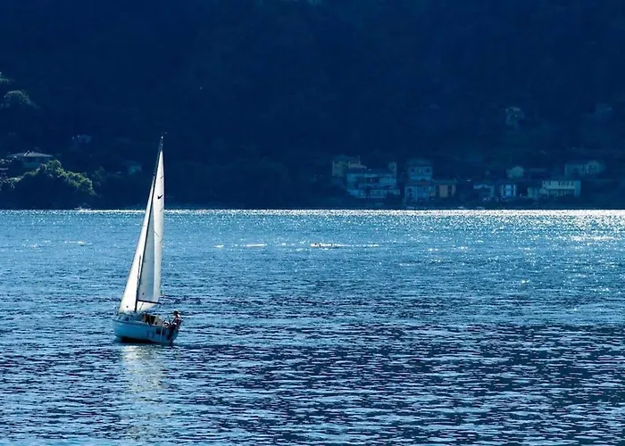 3 Bedroom Maggiore With Pool Maccagno