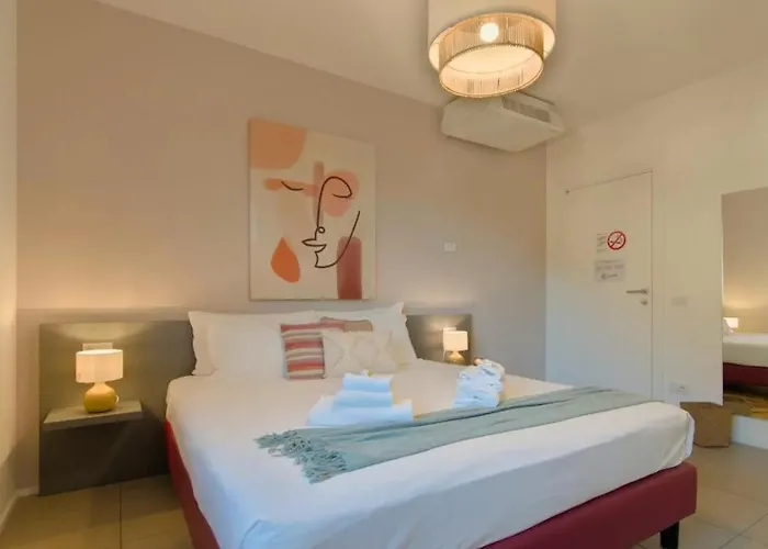 3 Bedroom Maggiore With Pool Apartament